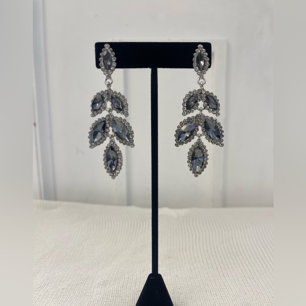 Elegant Silver Leaf Drop Earrings